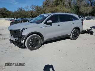 2025 Kia Sorento S z VIN 5XYRL4JCXSG324861, wystawiony jako Copart lot #47929585 z przebiegiem 8 110 mil mil oraz Szkoda całkowita • Salvage title. Historia ofert i sprzedaży dostępna na DreamBid. Obrazek 1.