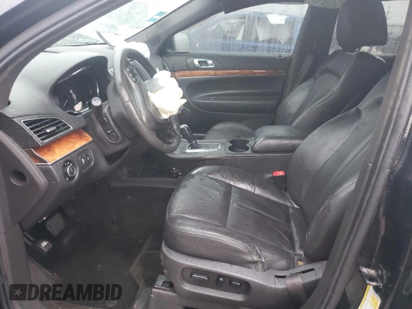 2015 Lincoln MKT with VIN 2LMHJ5NK1FBL04078, listed as a Copart auction lot 86774444 with 547,015 mi miles and Salvage Title. Bid and sale history available at DreamBid. Image 7.