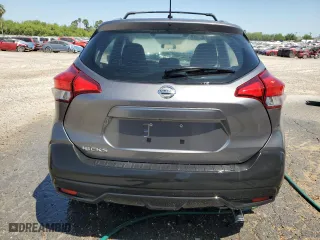 2019 Nissan Kicks S with VIN 3N1CP5CU1KL493927, listed as a Copart auction lot 51391475 with 41,845 mi miles and Salvage Title. Bid and sale history available at carsss.com. Image 6.