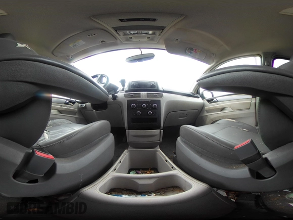 2011 Volkswagen Routan SE z VIN 2V4RW3DGXBR772583, wystawiony jako IAAI lot #42222200 z przebiegiem 213 724 mil mil oraz . Historia ofert i sprzedaży dostępna na DreamBid. Obrazek 18.