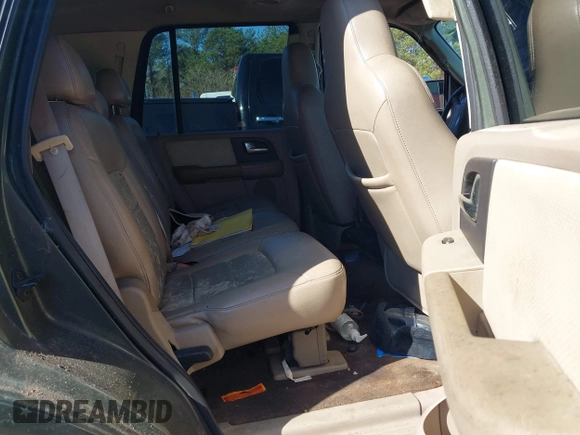 2004 Ford Expedition Special Service with VIN 1FMRU15W54LA96478, listed as a IAAI auction lot 41602080 with 1 mi miles. Bid and sale history available at carsss.com. Image 8.