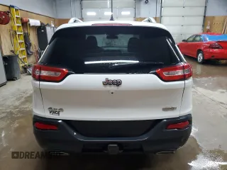 2015 Jeep Cherokee Latitude z VIN 1C4PJMCS1FW520214, wystawiony jako Copart lot #58064705 z przebiegiem 98 602 mil mil oraz Czysty tytuł • Clean title. Historia ofert i sprzedaży dostępna na DreamBid. Obrazek 6.