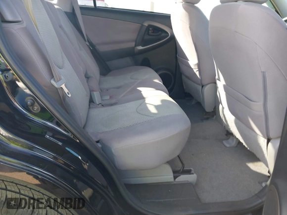 2007 Toyota RAV4 with VIN JTMZD33V376043839, listed as a IAAI auction lot 41670983 with 181,499 mi miles. Bid and sale history available at carsss.com. Image 8.