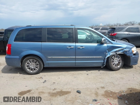 2011 Chrysler Town & Country Limited with VIN 2A4RR6DG0BR716004, listed as a IAAI auction lot 41885649 with 235,612 mi miles. Bid and sale history available at carsss.com. Image 13.