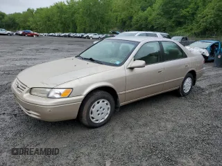 1997 Toyota Camry LE z VIN 4T1BG22K3VU819353, wystawiony jako Copart lot #58141275 z przebiegiem 32 935 mil mil oraz Czysty tytuł • Clean title. Historia ofert i sprzedaży dostępna na DreamBid. Obrazek 1.