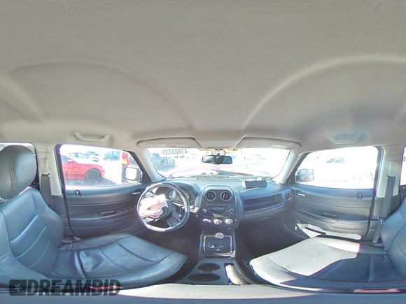 2016 Jeep Patriot Latitude z VIN 1C4NJPFAXGD640313, wystawiony jako Copart lot #41603235 z przebiegiem 112 119 mil mil oraz Szkoda całkowita • Salvage title. Historia ofert i sprzedaży dostępna na DreamBid. Obrazek 15.