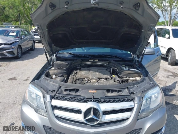 2015 Mercedes-Benz GLK-Class GLK 350 with VIN WDCGG8JB9FG360676, listed as a IAAI auction lot 41918582 with 149,911 mi miles. Bid and sale history available at carsss.com. Image 10.