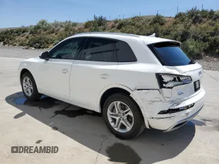 2018 Audi Q5 Premium with VIN WA1ANAFY2J2227182, listed as a Copart auction lot 60544075 with 33,851 mi miles and Salvage title. Bid and sale history available at DreamBid. Image 2.