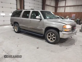 2001 GMC Yukon XL SLE with VIN 1GKFK16T11J220078, listed as a IAAI auction lot 41814254 with 221,210 mi miles. Bid and sale history available at carsss.com. Image 1.
