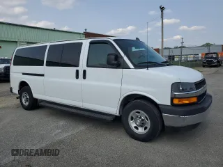 2018 Chevrolet Express Passenger LT with VIN 1GAZGPFPXJ1234733, listed as a Copart auction lot 59728105 with 92,513 mi miles and Salvage title. Bid and sale history available at DreamBid. Image 4.