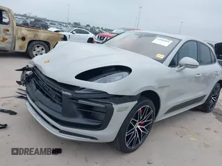 2022 Porsche Macan Turbo z VIN WP1AF2A53NLB31162, wystawiony jako IAAI lot #41902026 z przebiegiem 24 714 mil mil oraz . Historia ofert i sprzedaży dostępna na DreamBid. Obrazek 23.