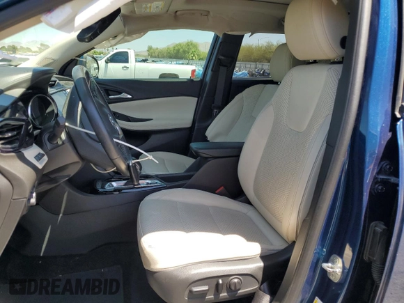 2020 Buick Encore GX Essence with VIN KL4MMFSL2LB127495, listed as a Copart auction lot 61805015 with 67,222 mi miles and Salvage title. Bid and sale history available at DreamBid. Image 7.