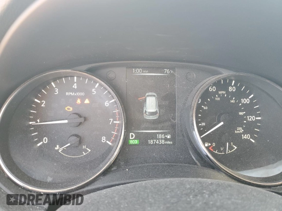 2017 Nissan Rogue S z VIN KNMAT2MT9HP593615, wystawiony jako Copart lot #56501765 z przebiegiem 187 438 mil mil oraz Szkoda całkowita • Salvage title. Historia ofert i sprzedaży dostępna na DreamBid. Obrazek 9.