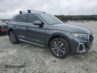 2023 Audi Q5 S line Premium Plus z VIN WA1EAAFY2P2140467, wystawiony jako Copart lot #50005315 z przebiegiem 29 727 mil mil oraz Szkoda całkowita • Salvage title. Historia ofert i sprzedaży dostępna na DreamBid. Obrazek 4.
