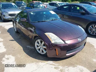 2003 Nissan 350Z Enthusiast with VIN JN1AZ34D53T118124, listed as a IAAI auction lot 42108268 with 226,959 mi miles. Bid and sale history available at carsss.com. Image 1.