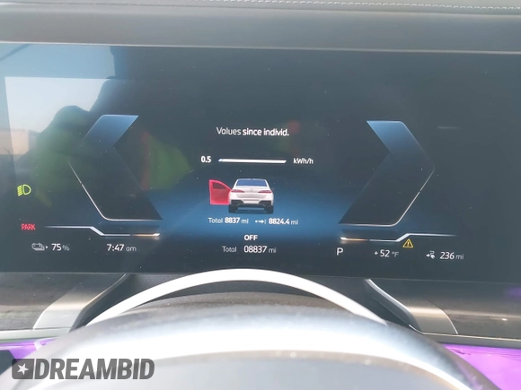 2023 BMW i7 xDrive60 z VIN WBY53EJ06PCN64039, wystawiony jako IAAI lot #40752159 z przebiegiem 8837 mil mil oraz . Historia ofert i sprzedaży dostępna na DreamBid. Obrazek 7.