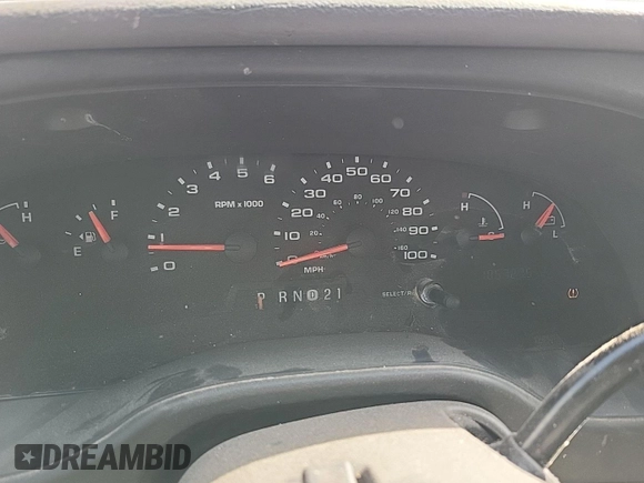 2008 Ford Econoline Cargo Commercial z VIN 1FTNE24L98DA83102, wystawiony jako IAAI lot #42455905 z przebiegiem 185 727 mil mil oraz . Historia ofert i sprzedaży dostępna na DreamBid. Obrazek 4.