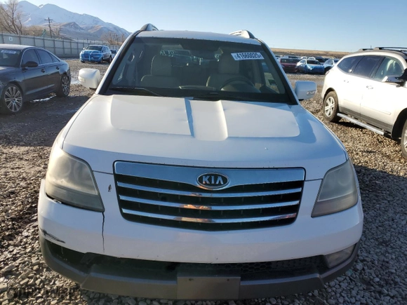 2009 Kia Borrego EX with VIN KNDJH741295038953, listed as a Copart auction lot 41660025 with 0 mi miles and Clean Title. Bid and sale history available at carsss.com. Image 5.
