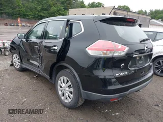 2015 Nissan Rogue SV z VIN KNMAT2MV2FP531391, wystawiony jako IAAI lot #42454861 z przebiegiem Nie podano mil oraz . Historia ofert i sprzedaży dostępna na DreamBid. Obrazek 3.