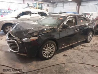 2016 Toyota Avalon Hybrid XLE Premium with VIN 4T1BD1EB9GU051976, listed as a IAAI auction lot 41839380 with 105,531 mi miles. Bid and sale history available at carsss.com. Image 17.