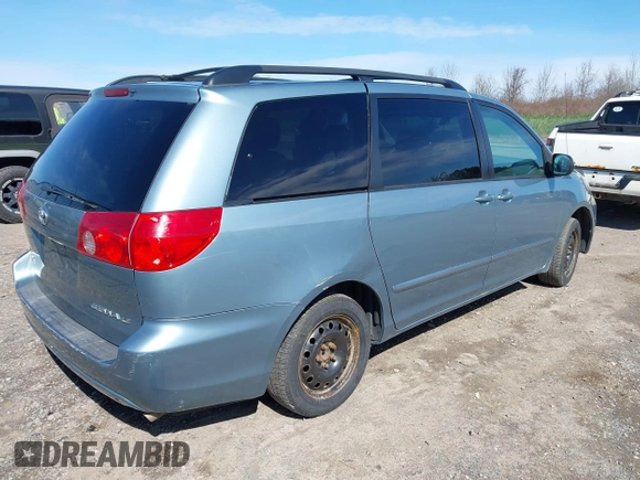 2009 Toyota Sienna CE with VIN 5TDZK23C29S275687, listed as a IAAI auction lot 42142599 with 140,729 mi miles. Bid and sale history available at carsss.com. Image 4.