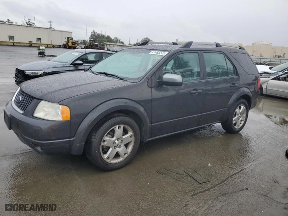 2007 Ford Freestyle Limited with VIN 1FMDK03127GA26256, listed as a Copart auction lot 41483275 with 220,611 mi miles and Salvage Title. Bid and sale history available at carsss.com. Image 1.