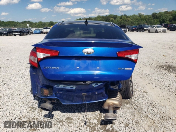 2013 Kia Optima SX z VIN 5XXGR4A63DG181193, wystawiony jako Copart lot #57774095 z przebiegiem 84 916 mil mil oraz Szkoda całkowita • Salvage title. Historia ofert i sprzedaży dostępna na DreamBid. Obrazek 6.