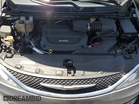 2017 Chrysler Pacifica Touring L with VIN 2C4RC1BG1HR539758, listed as a Copart auction lot 53117135 with 130,628 mi miles and Clean Title. Bid and sale history available at DreamBid. Image 12.