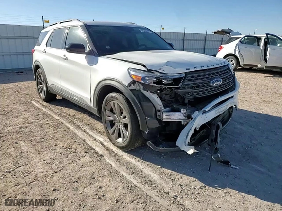 2022 Ford Explorer XLT with VIN 1FMSK7DH5NGB45010, listed as a Copart auction lot 44049045 with NaN miles and Salvage Title. Bid and sale history available at carsss.com. Image 12.
