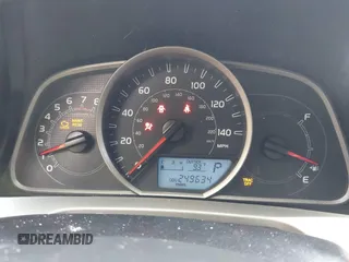 2013 Toyota RAV4 XLE z VIN 2T3WFREVXDW018895, wystawiony jako IAAI lot #42776863 z przebiegiem 249 634 mil mil oraz . Historia ofert i sprzedaży dostępna na DreamBid. Obrazek 7.