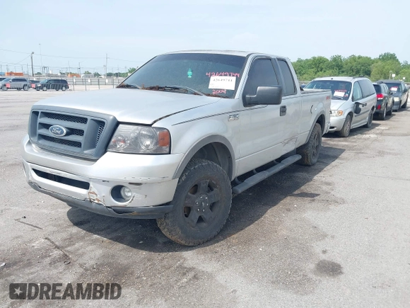 2004 Ford F-150 XLT z VIN 1FTPX14514NB40315, wystawiony jako IAAI lot #42649744 z przebiegiem 215 137 mil mil oraz . Historia ofert i sprzedaży dostępna na DreamBid. Obrazek 2.