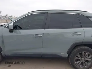 2022 Toyota RAV4 Hybrid XLE Premium with VIN 4T3B6RFV8NU102695, listed as a IAAI auction lot 42385078 with 35,614 mi miles and . Bid and sale history available at DreamBid. Image 14.