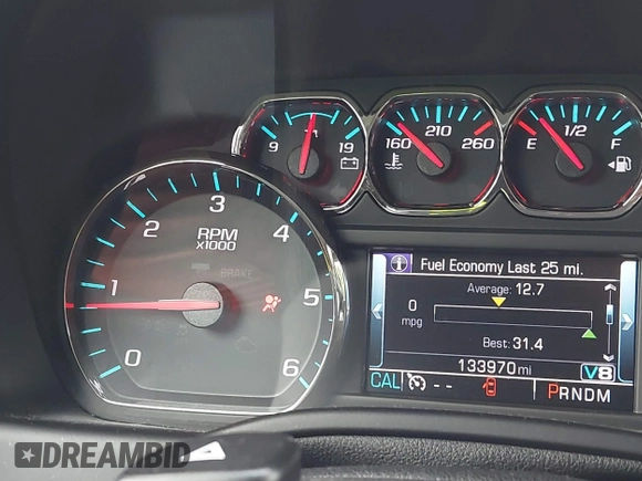 2016 Chevrolet Suburban LT z VIN 1GNSCHKCXGR111027, wystawiony jako IAAI lot #42399887 z przebiegiem 133 970 mil mil oraz . Historia ofert i sprzedaży dostępna na DreamBid. Obrazek 16.