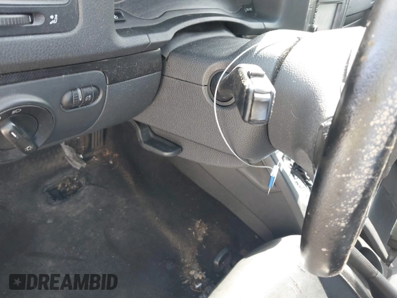 2010 Volkswagen Jetta SE с VIN 3VWRX7AJ7AM049582, выставлен на аукционе IAAI как лот 42280135 с пробегом 140 670 миль миль и . История ставок и продаж доступна на DreamBid. Изображение 11.