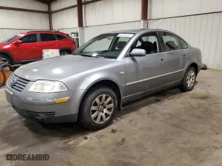2003 Volkswagen Passat GLS with VIN WVWPD63B53P283672, listed as a Copart auction lot 84268454 with 134,875 mi miles and Salvage Title. Bid and sale history available at carsss.com. Image 1.