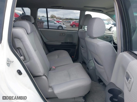 2006 Toyota Highlander w/3rd Row with VIN JTEEP21A560149531, listed as a IAAI auction lot 41812138 with 178,140 mi miles. Bid and sale history available at carsss.com. Image 8.