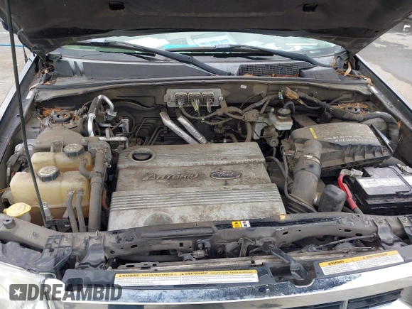 2008 Ford Escape Hybrid with VIN 1FMCU49H38KE50450, listed as a IAAI auction lot 42565336 with Not provided miles and . Bid and sale history available at DreamBid. Image 6.