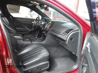 2014 Chrysler 300 S with VIN 2C3CCABG4EH254029, listed as a IAAI auction lot 41711501 with 161,067 mi miles and . Bid and sale history available at carsss.com. Image 5.