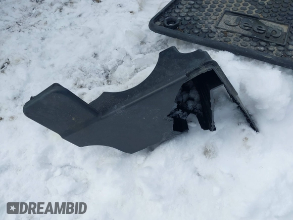 2019 Jeep Cherokee Latitude Plus с VIN 1C4PJMLB3KD291251, выставлен на аукционе IAAI как лот 41609501 с пробегом 52 292 миль миль и . История ставок и продаж доступна на DreamBid. Изображение 12.