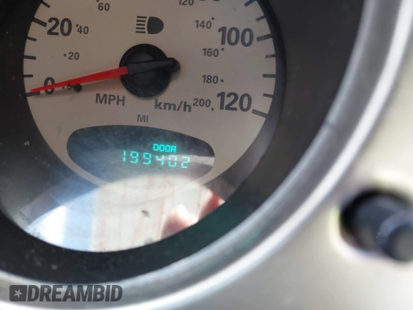 2002 Chrysler PT Cruiser Limited with VIN 3C8FY68B52T339014, listed as a IAAI auction lot 42021562 with 199,402 mi miles. Bid and sale history available at carsss.com. Image 15.