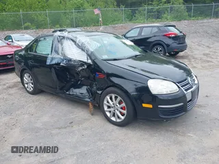 2010 Volkswagen Jetta Limited Edition with VIN 3VWRZ7AJXAM161335, listed as a IAAI auction lot 42326387 with 111,967 mi miles and . Bid and sale history available at DreamBid. Image 6.