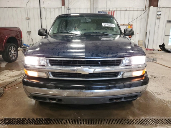 2005 Chevrolet Suburban LT with VIN 1GNFK16ZX5J225003, listed as a Copart auction lot 57489305 with 254,578 mi miles and Non repairable. Bid and sale history available at DreamBid. Image 5.
