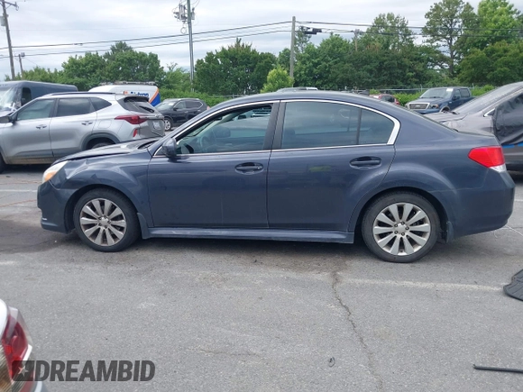 2011 Subaru Legacy Limited Power Moon z VIN 4S3BMCL69B3222293, wystawiony jako IAAI lot #42304231 z przebiegiem 144 857 mil mil oraz . Historia ofert i sprzedaży dostępna na DreamBid. Obrazek 14.