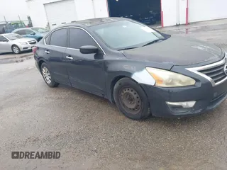 2013 Nissan Altima SL with VIN 1N4AL3AP5DC171989, listed as a IAAI auction lot 42738669 with 205,237 mi miles and . Bid and sale history available at DreamBid. Image 1.