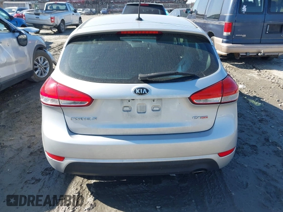 2016 Kia Forte EX with VIN KNAFX5A89G5627605, listed as a IAAI auction lot 42022725 with 87,712 mi miles and . Bid and sale history available at carsss.com. Image 16.