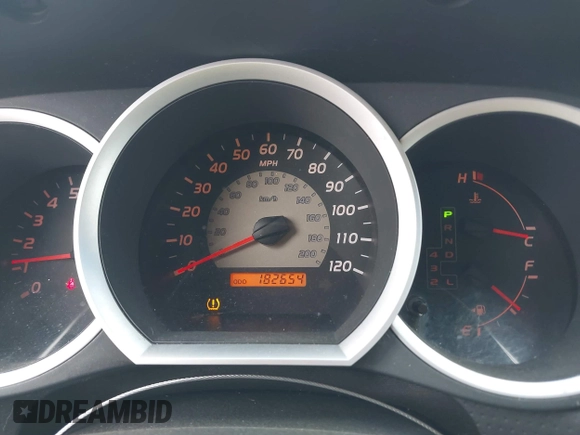 2011 Toyota Tacoma with VIN 3TMLU4EN8BM060346, listed as a IAAI auction lot 41876862 with 182,654 mi miles. Bid and sale history available at carsss.com. Image 15.