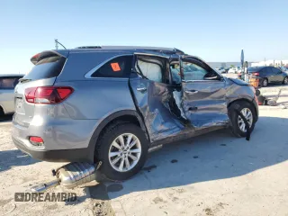 2020 Kia Sorento LX z VIN 5XYPG4A3XLG667554, wystawiony jako Copart lot #46855255 z przebiegiem 31 809 mil mil oraz Szkoda całkowita • Salvage title. Historia ofert i sprzedaży dostępna na DreamBid. Obrazek 3.