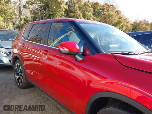 2022 Mitsubishi Outlander SE z VIN JA4J4UA80NZ048633, wystawiony jako IAAI lot #41874611 z przebiegiem 30 335 mil mil oraz . Historia ofert i sprzedaży dostępna na DreamBid. Obrazek 13.