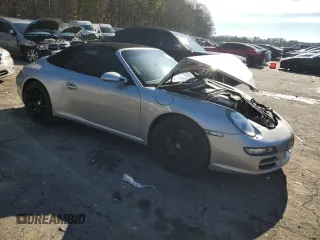 2008 Porsche 911 Carrera S z VIN WP0CB29998S776812, wystawiony jako Copart lot #86967074 z przebiegiem Nie podano mil oraz Szkoda całkowita • Salvage title. Historia ofert i sprzedaży dostępna na DreamBid. Obrazek 4.