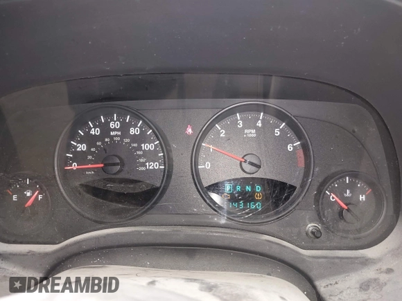 2013 Jeep Patriot Latitude z VIN 1C4NJRFB2DD140601, wystawiony jako IAAI lot #41938101 z przebiegiem 143 160 mil mil oraz . Historia ofert i sprzedaży dostępna na DreamBid. Obrazek 7.